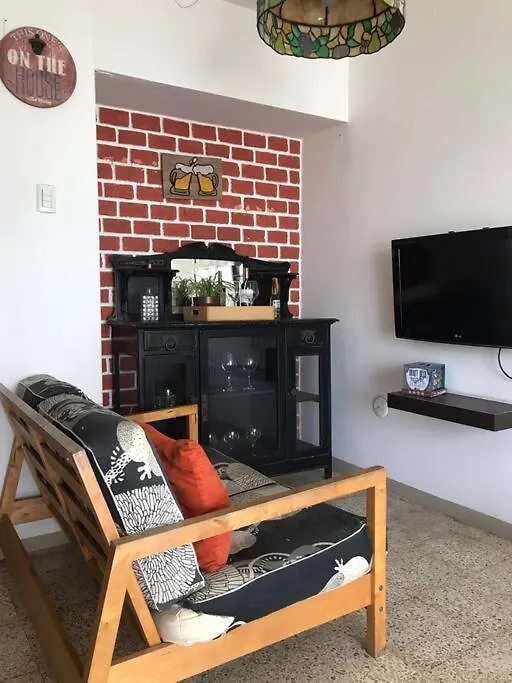 Departamento Acogedor Con Balcon - Las Penas Γκουαγιακίλ